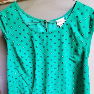 Women's sleeveless shirt